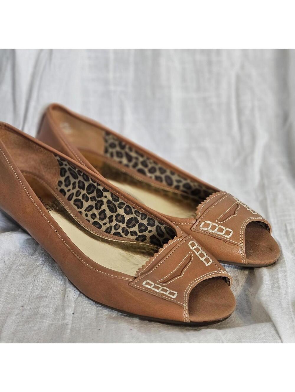 Sperry tan leather peep toe wedge, 7.5 - Picture 3 of 7